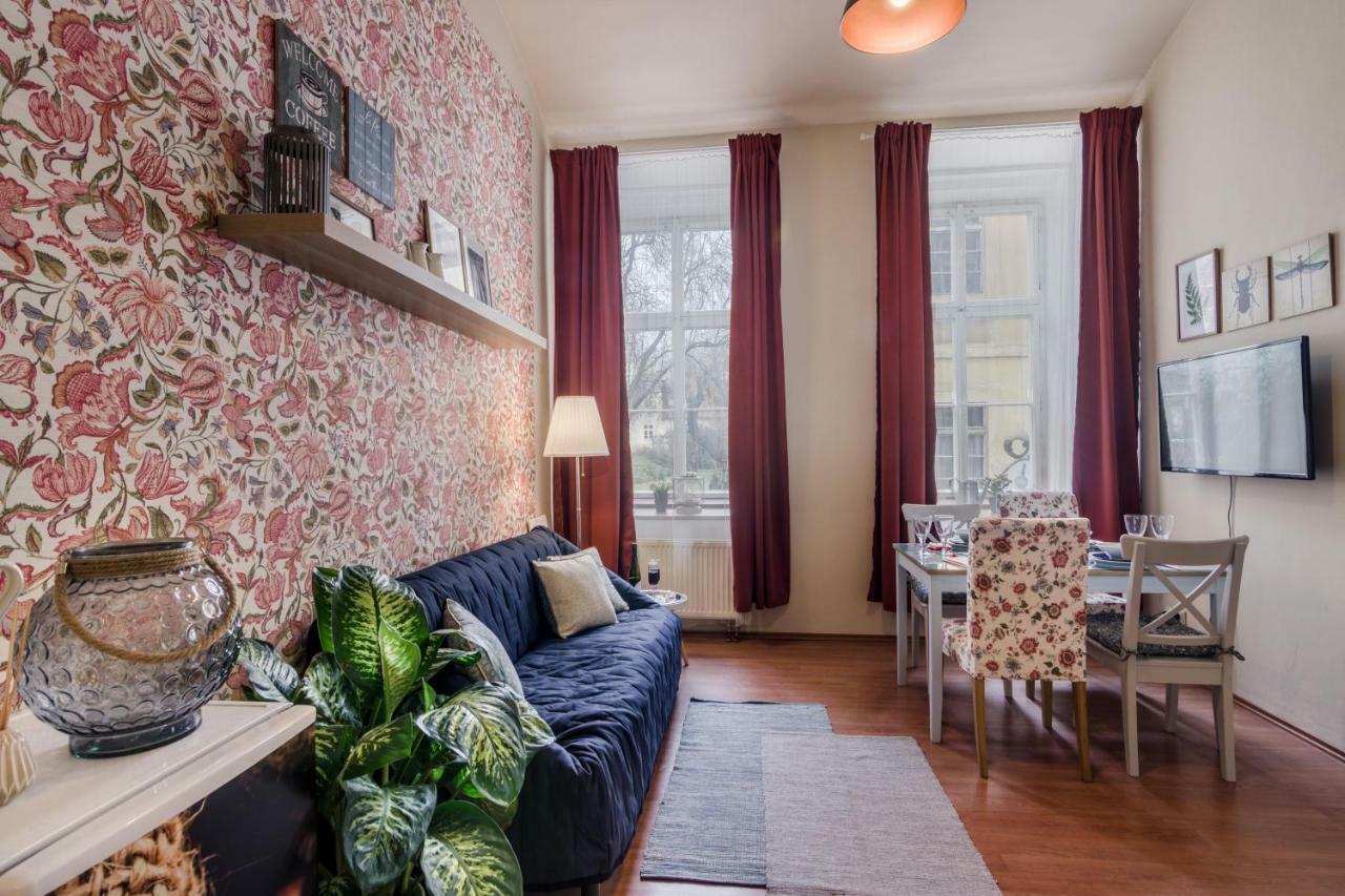 Prague Apt Near Charles Bridge By Michal&Friends المظهر الخارجي الصورة