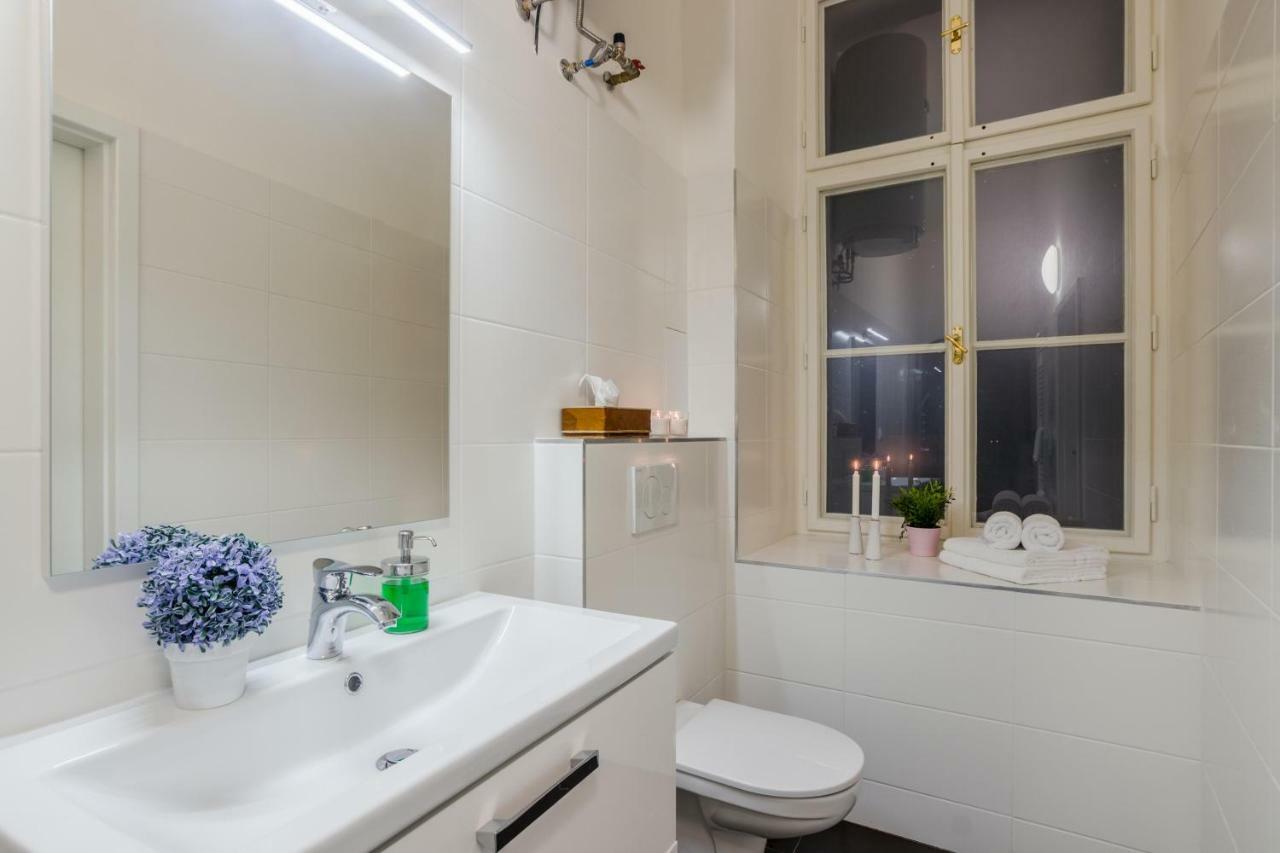 Prague Apt Near Charles Bridge By Michal&Friends المظهر الخارجي الصورة