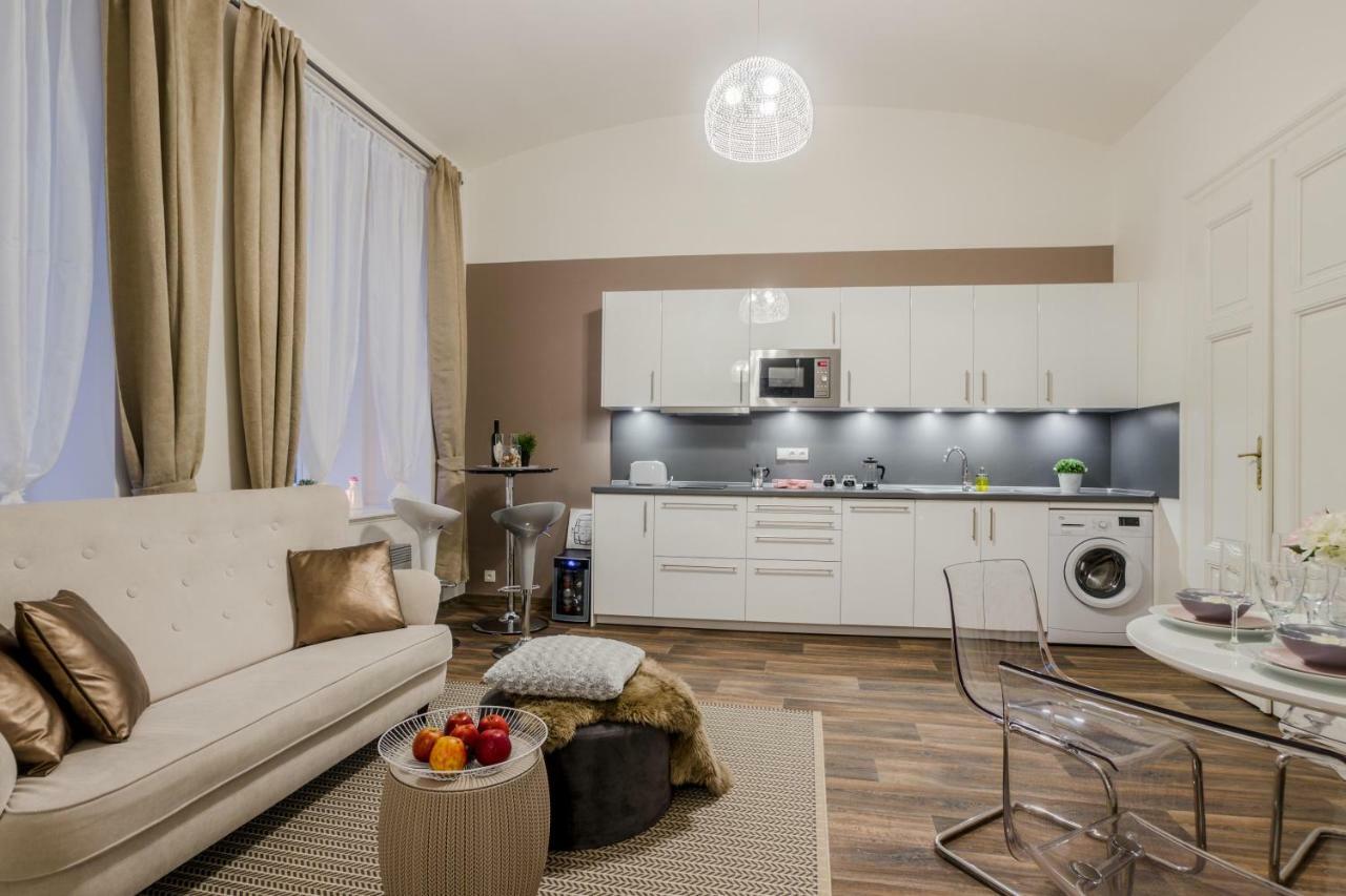Prague Apt Near Charles Bridge By Michal&Friends المظهر الخارجي الصورة